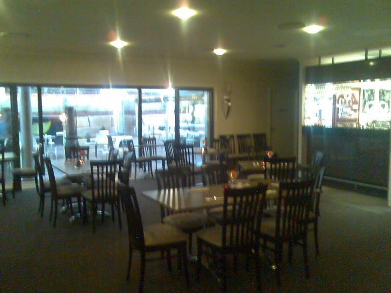 图沃柏乡村舒适酒店 Highfields 餐厅 照片